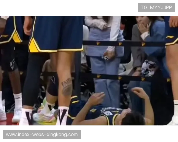 篮球明星受伤后球队坚强扛过难关